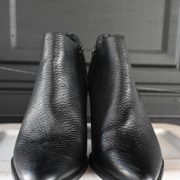 Steve Madden heeled booties - Picture 2 of 4